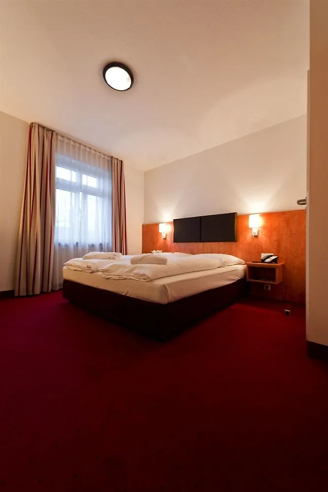 Hotel Neuwirtshaus - Superior Stuttgart