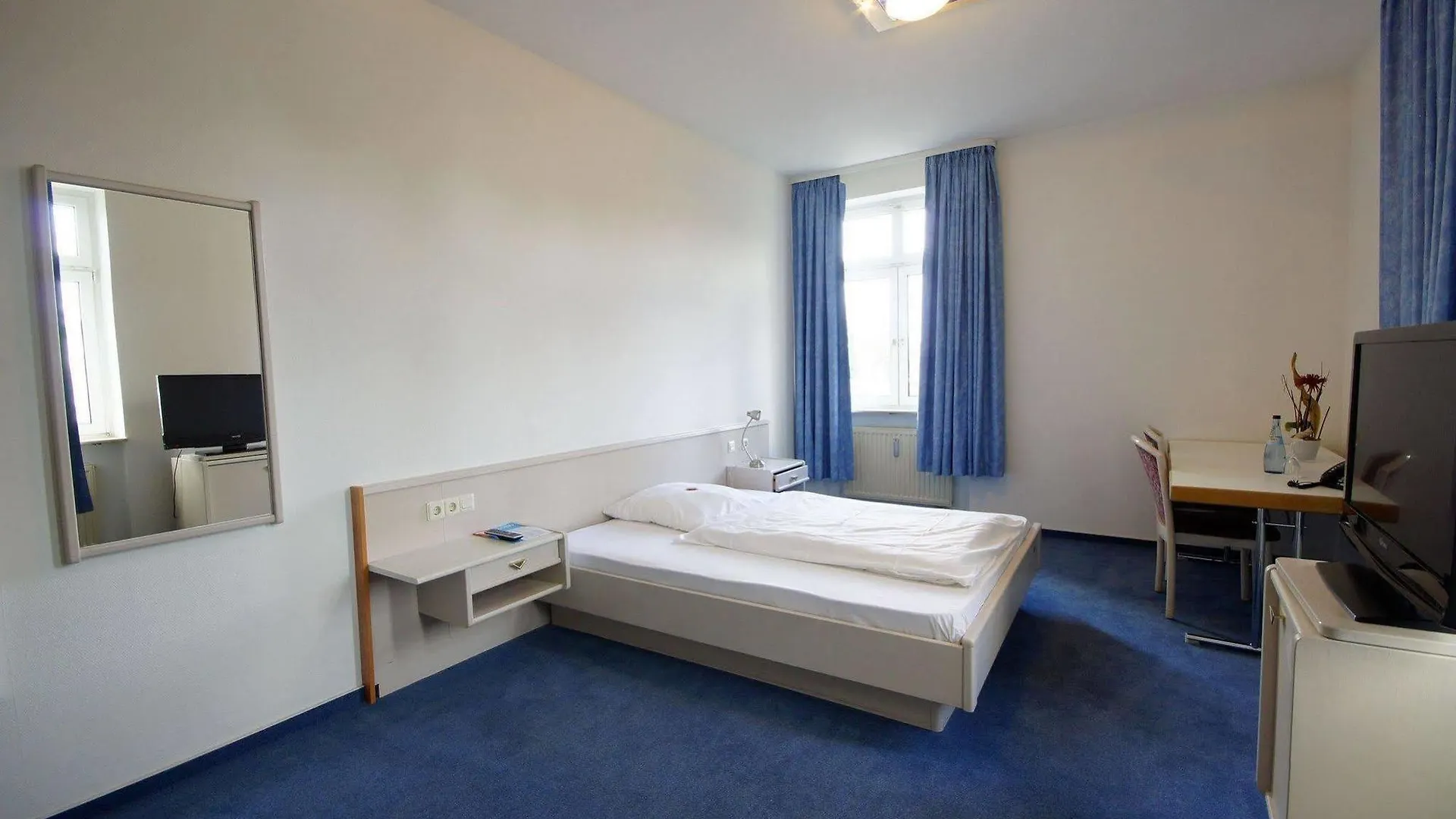 Hotel Neuwirtshaus - Superior Stuttgart